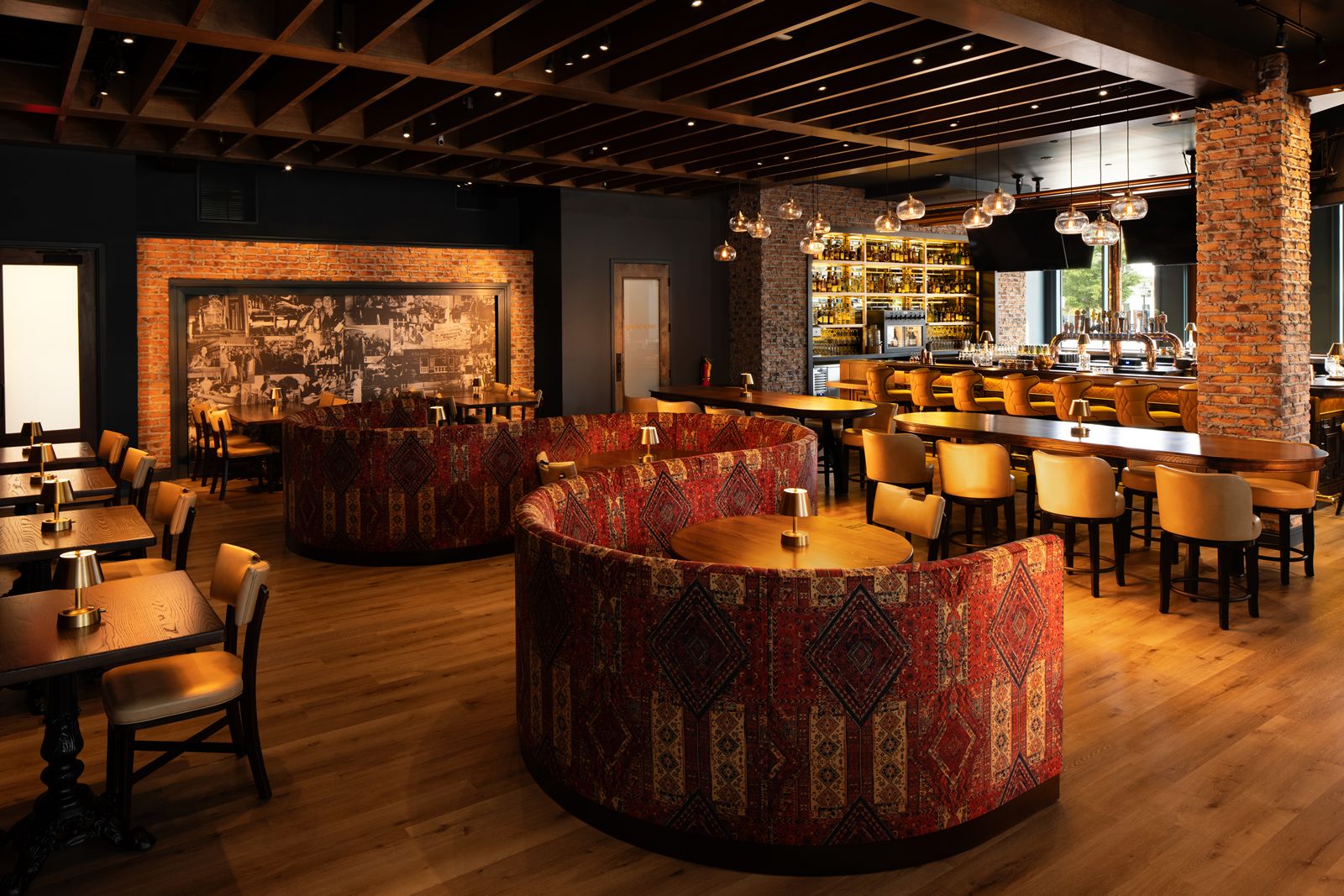 Jon taffer unveils premier location for the first boston area taffer's tavern Jon taffer unveils premier location for the first boston area taffer's tavern