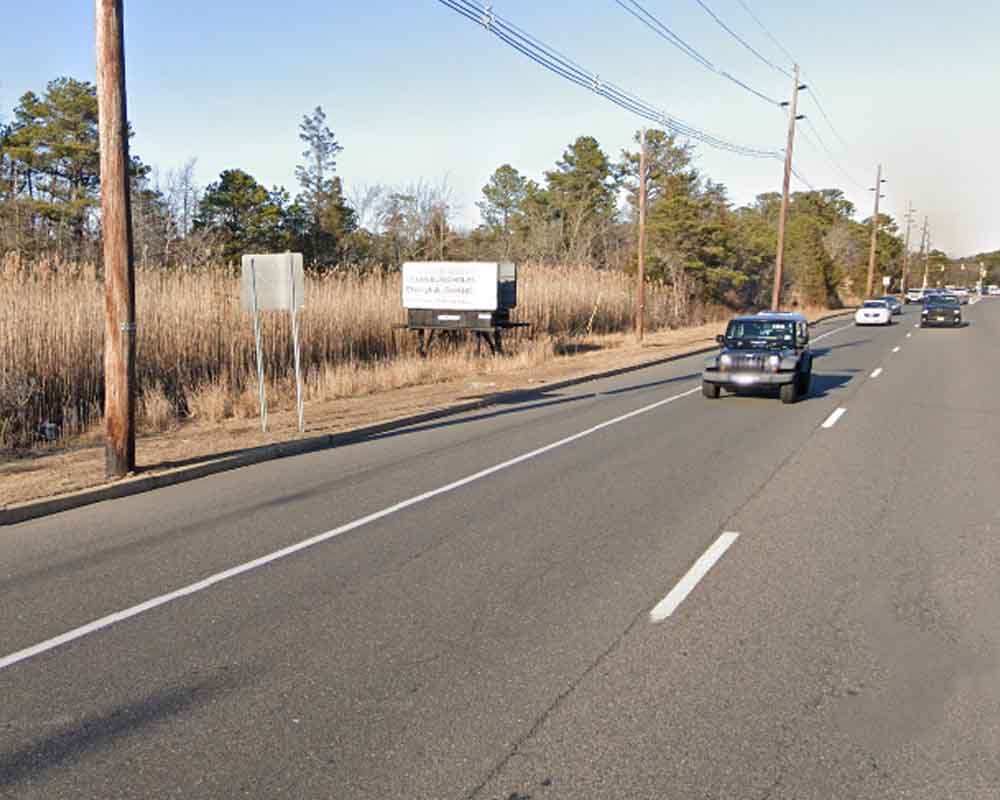 Police and EMS were dispatched to the intersection of Hooper Avenue and South Shore Drive for a reported motor vehicle accident involving an entrapment