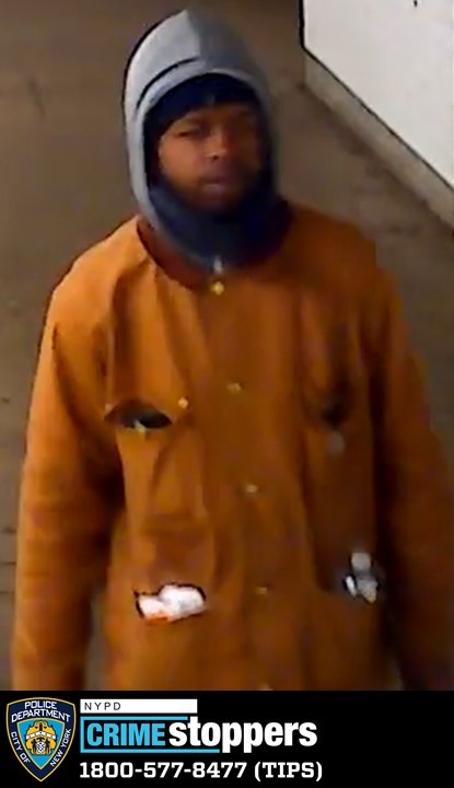 18-year-old female victim assaulted, robbed inside Manhattan subway station