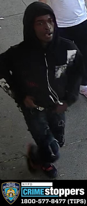 Police Searching for Suspect in Brutal Assault at NYC Train Station